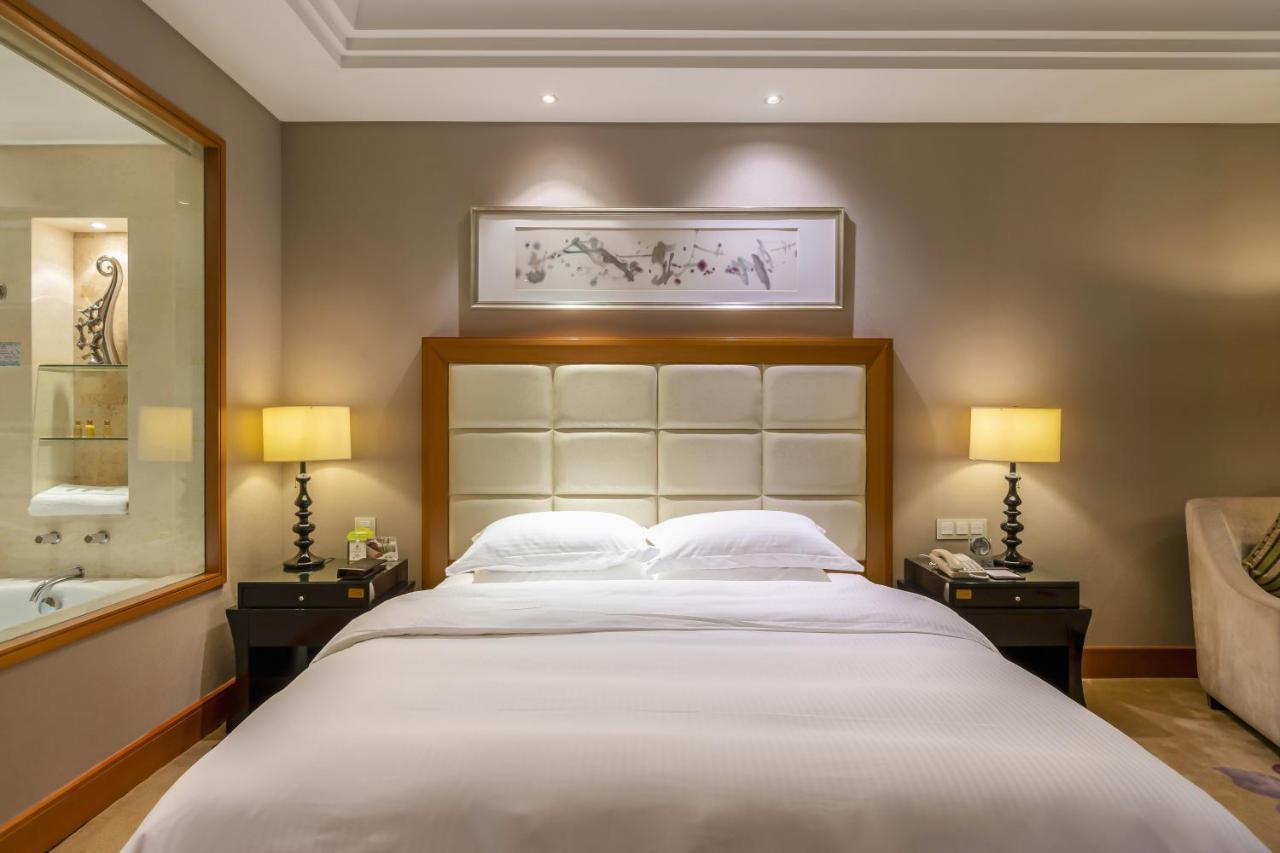 Wyndham Xinyang Downtown 호텔 외부 사진