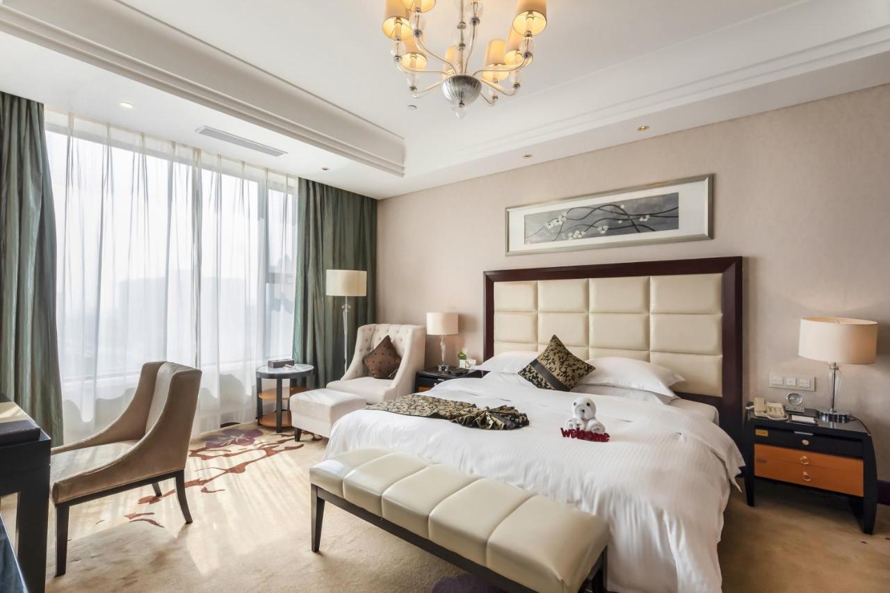 Wyndham Xinyang Downtown 호텔 외부 사진