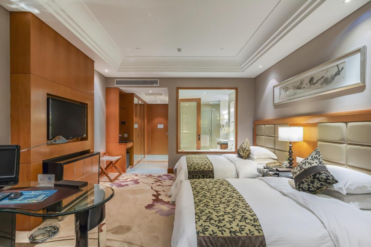 Wyndham Xinyang Downtown 호텔 외부 사진