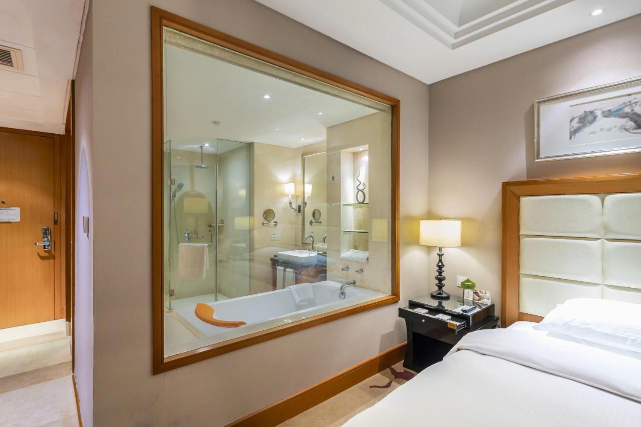 Wyndham Xinyang Downtown 호텔 외부 사진