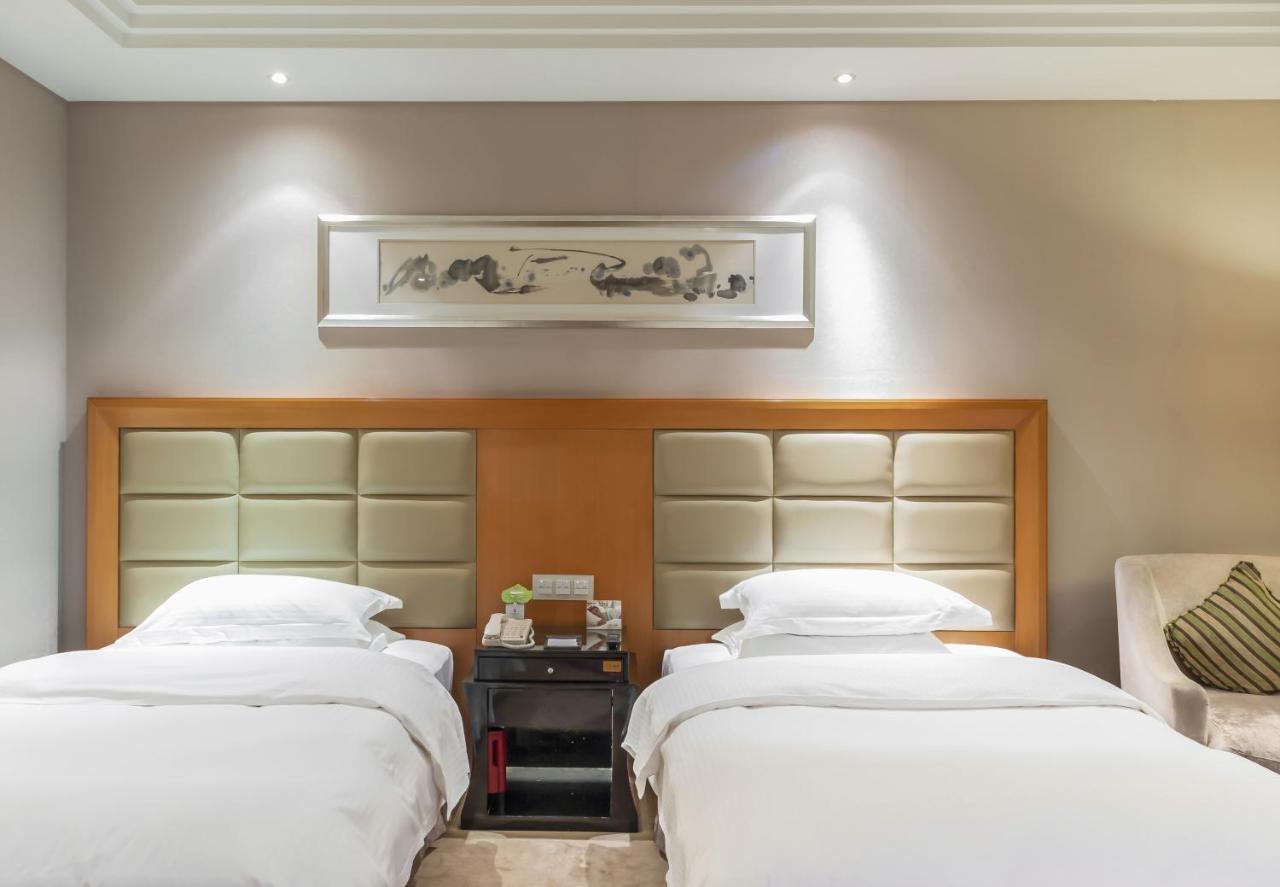 Wyndham Xinyang Downtown 호텔 외부 사진