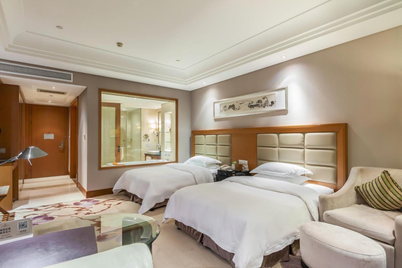 Wyndham Xinyang Downtown 호텔 외부 사진