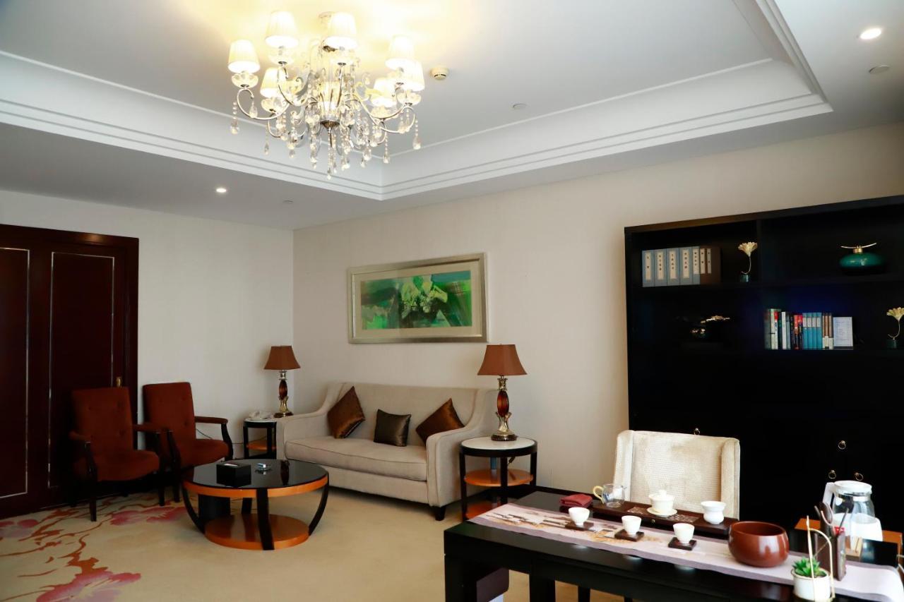 Wyndham Xinyang Downtown 호텔 외부 사진