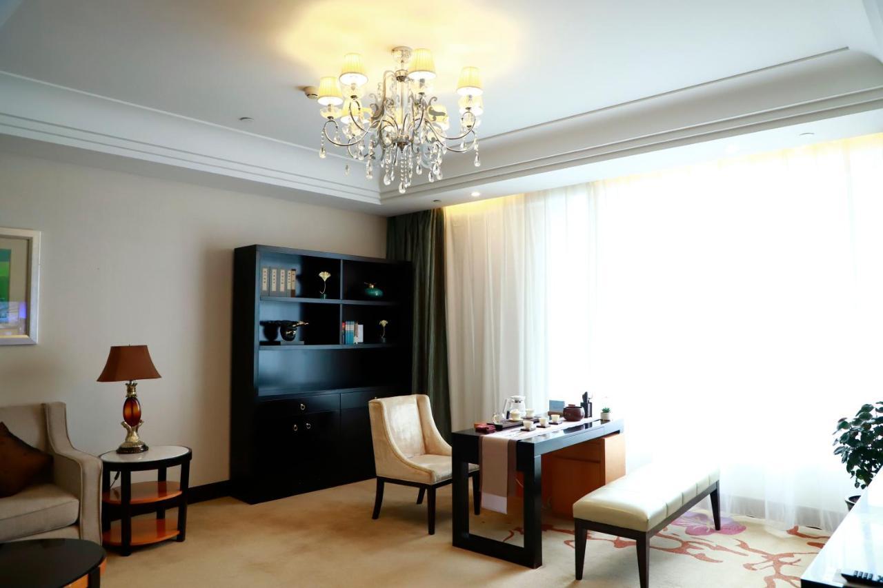 Wyndham Xinyang Downtown 호텔 외부 사진