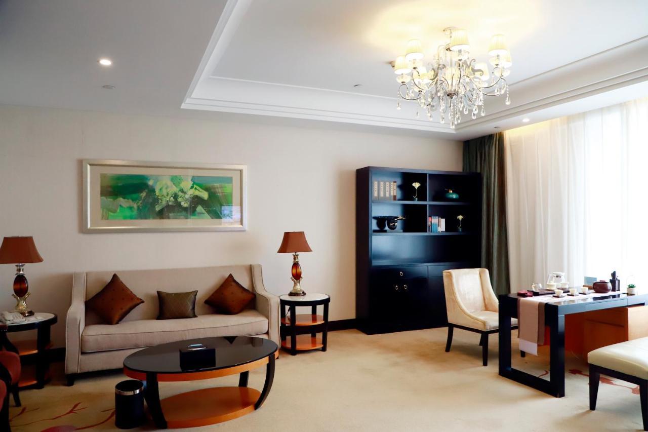 Wyndham Xinyang Downtown 호텔 외부 사진