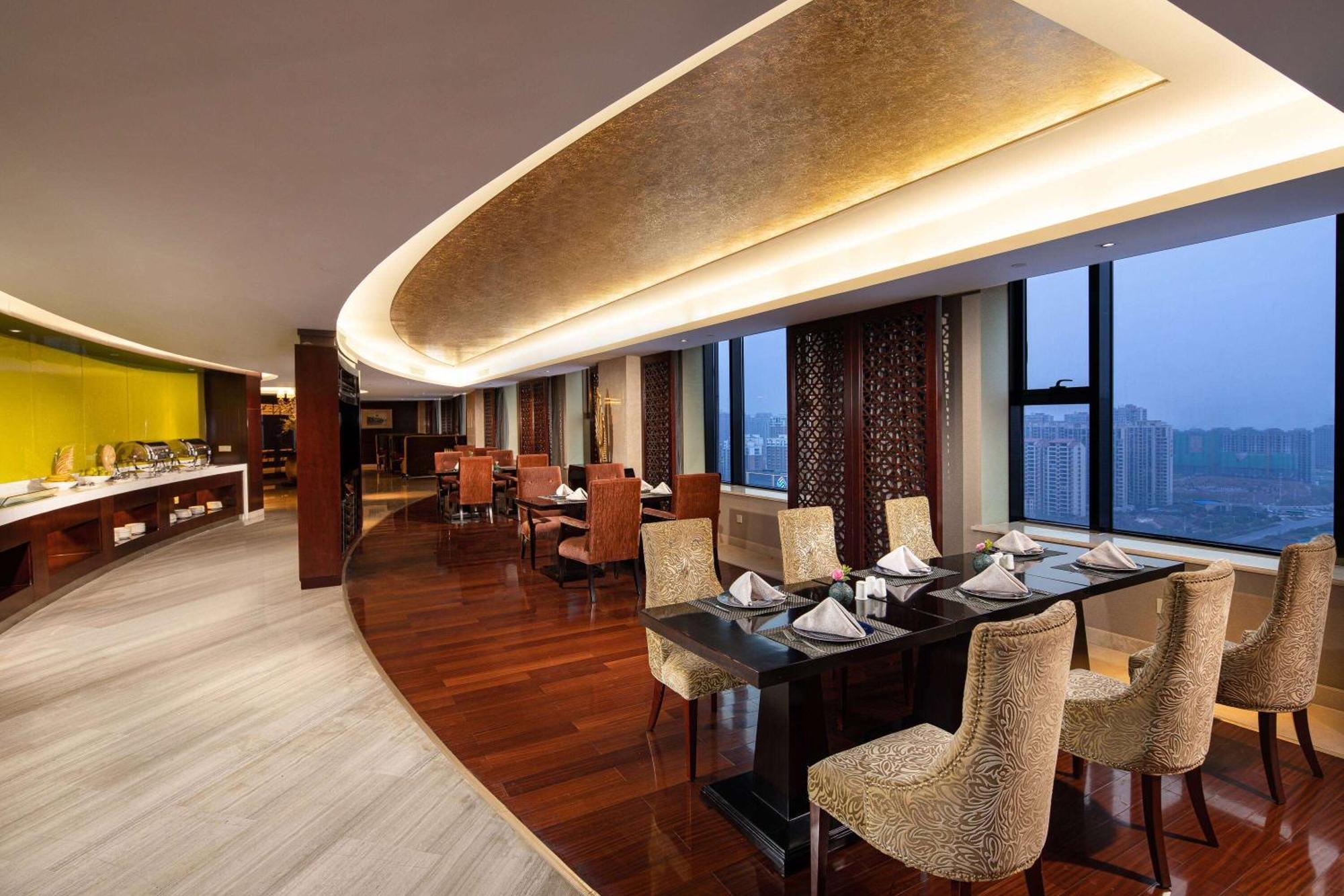 Wyndham Xinyang Downtown 호텔 외부 사진