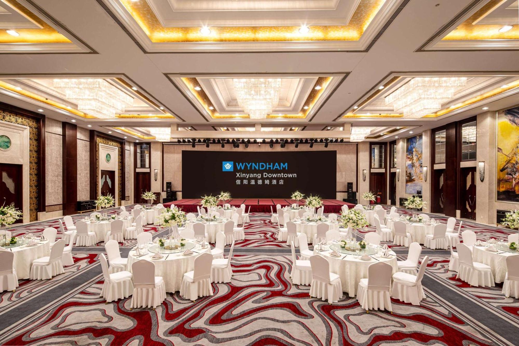 Wyndham Xinyang Downtown 호텔 외부 사진